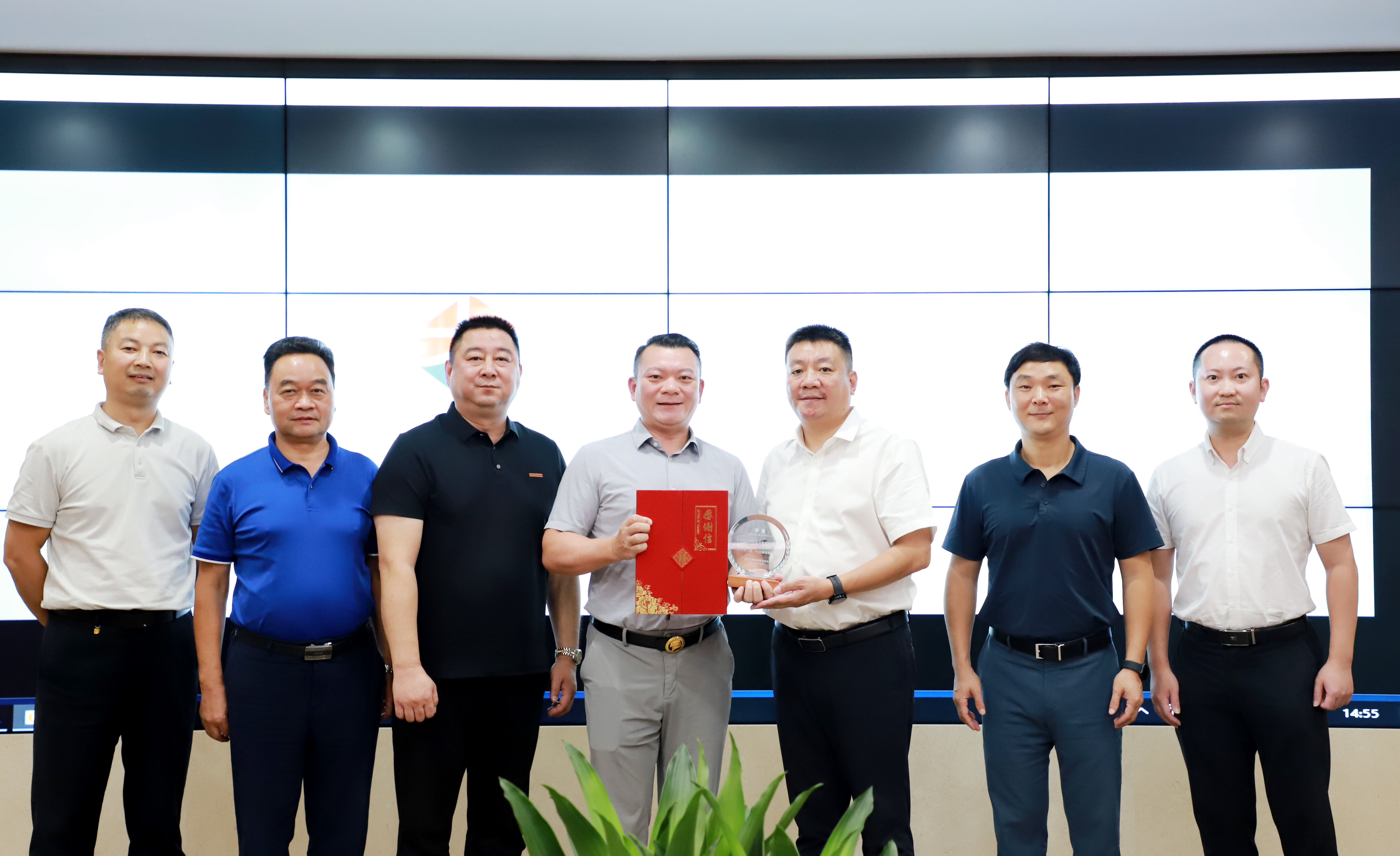 助力‘AI 市集’建設，中深裝集團獲福保街道感謝信